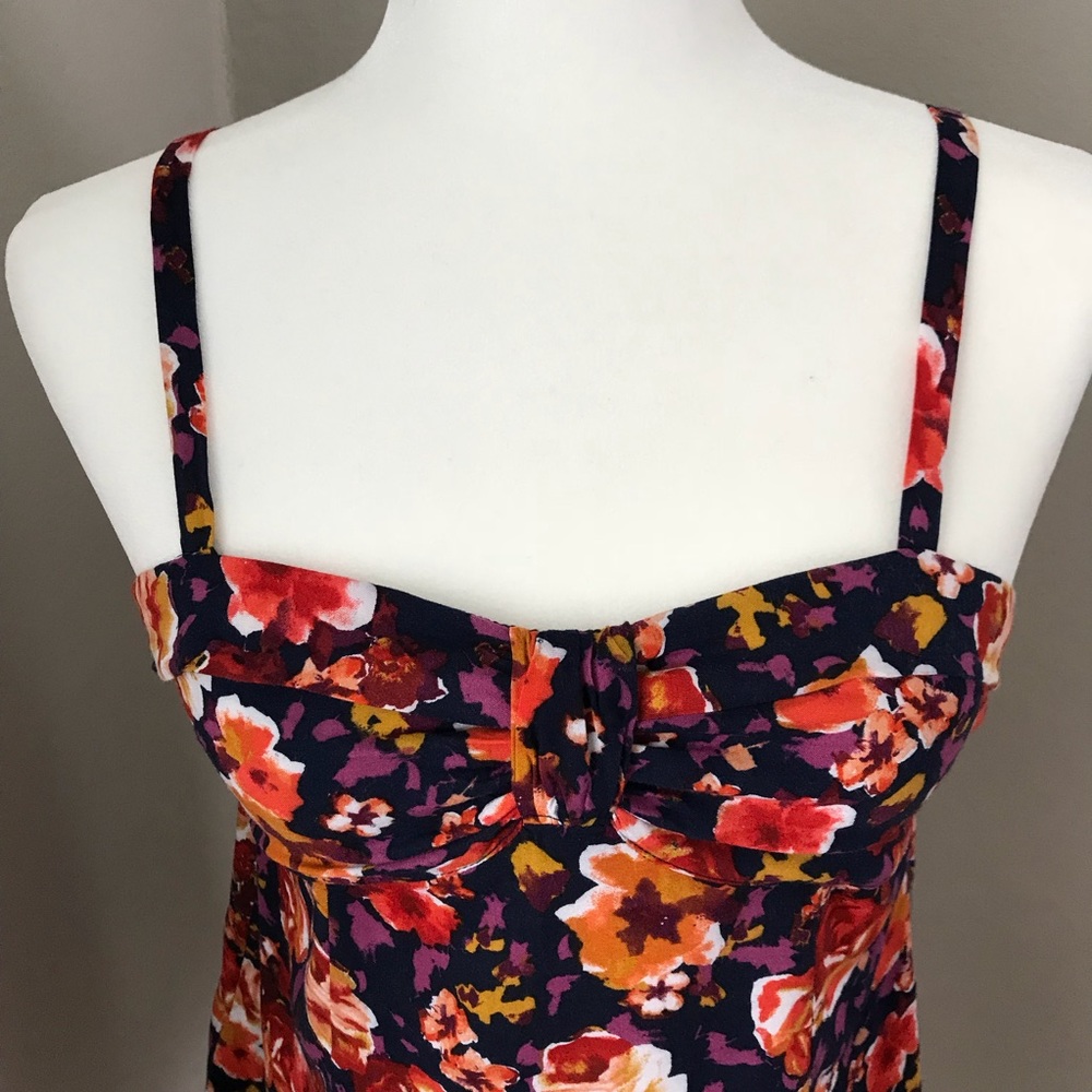 KIRRA Bright Floral Top w/Retro Silhouette